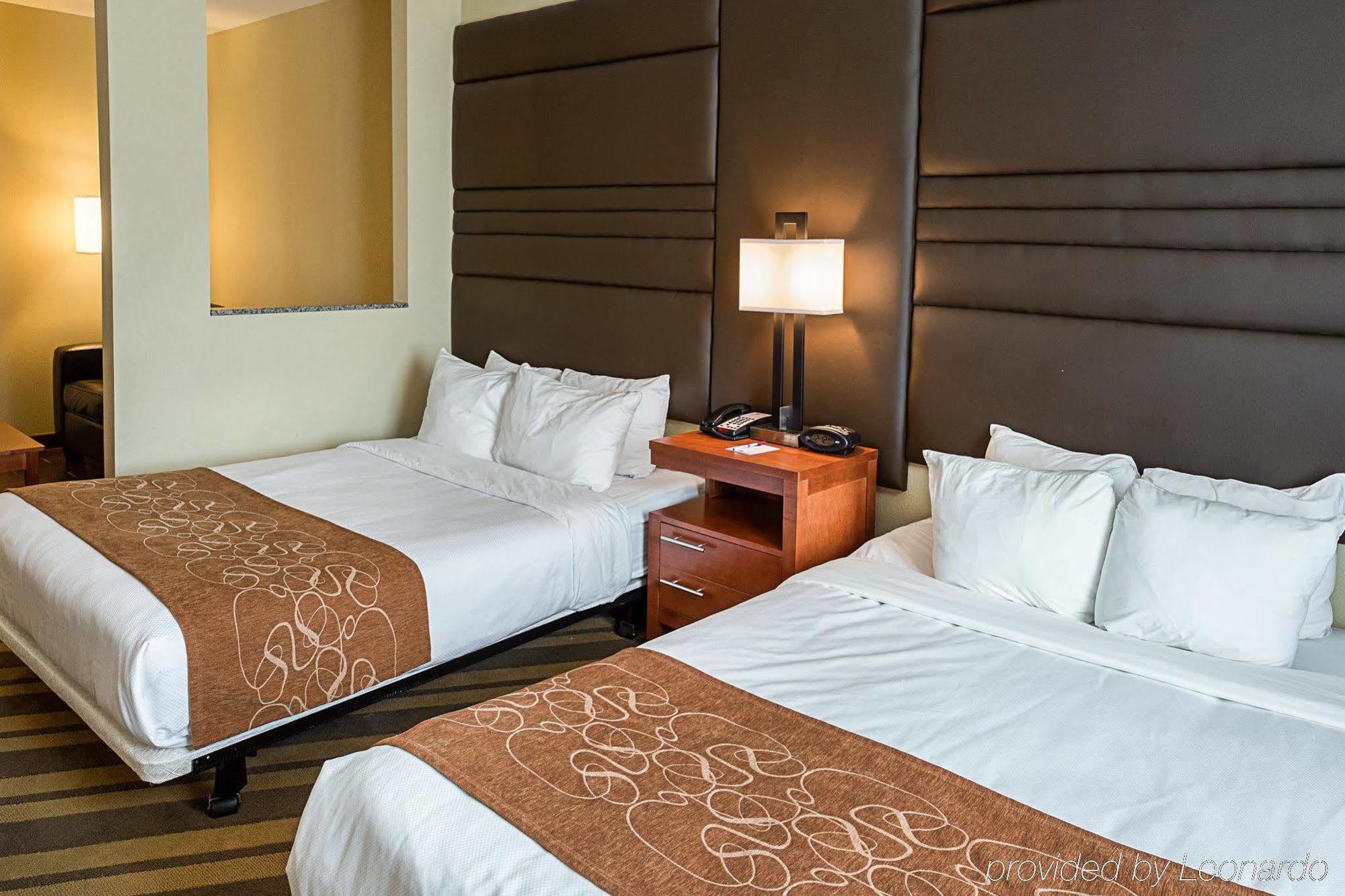 Comfort Suites Near Tanger Outlet Mall Gonzales Exteriör bild