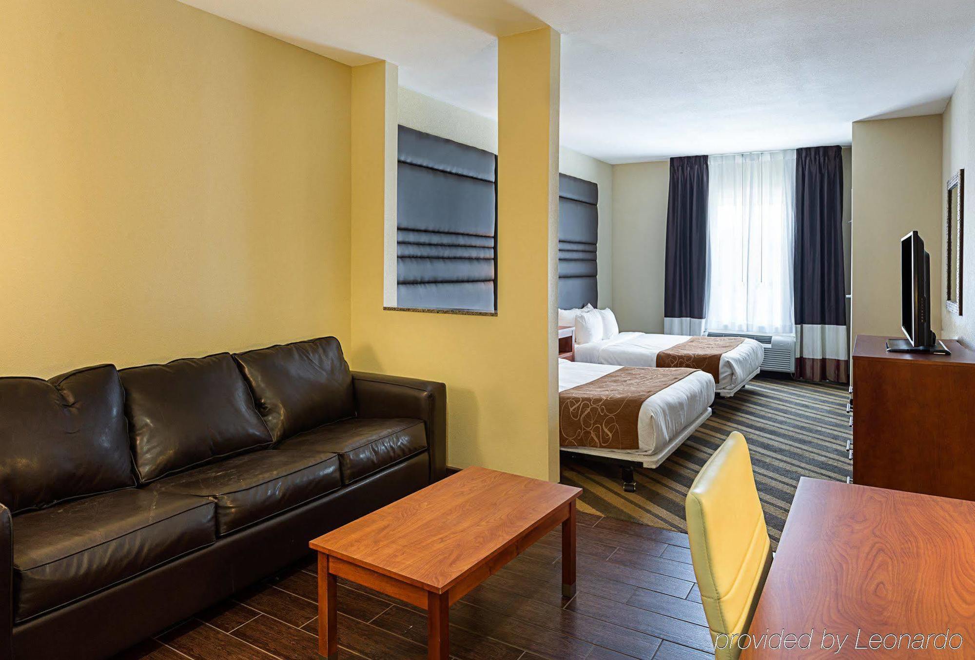 Comfort Suites Near Tanger Outlet Mall Gonzales Exteriör bild